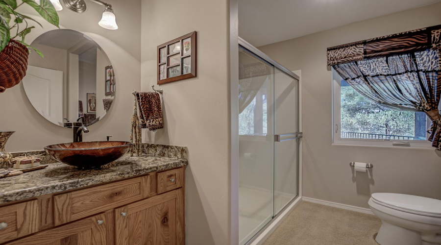 Secondary Suite Bathroom