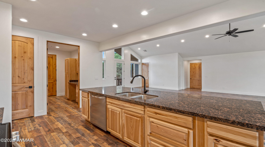 2770ChandelleLn-Overgaard-AZ-12