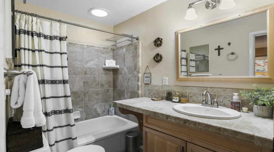 Full Bathroom