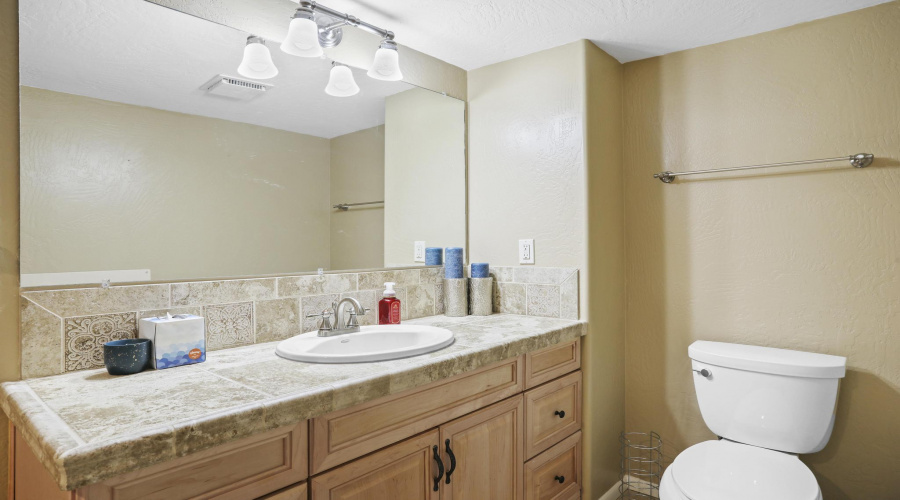 Guest Bathroom a