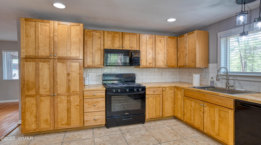 KITCHEN CABINETRY