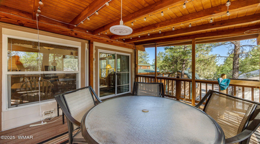 Screened in Porch