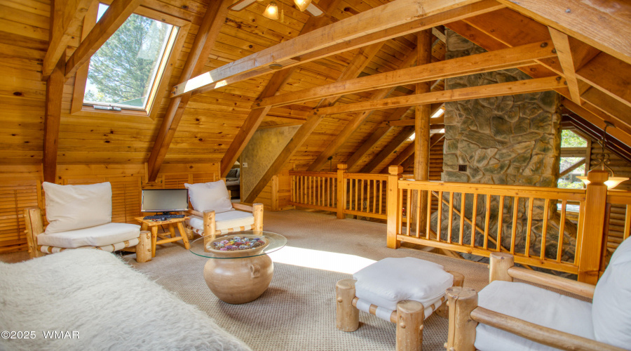 Loft 2