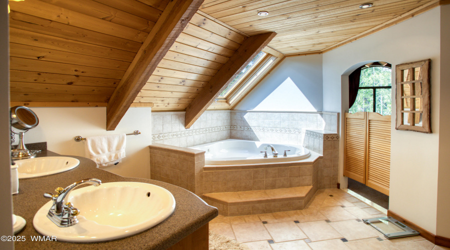 Master ensuite