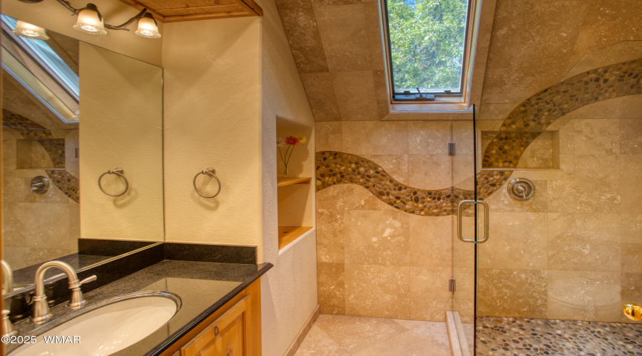 2nd Master Bath