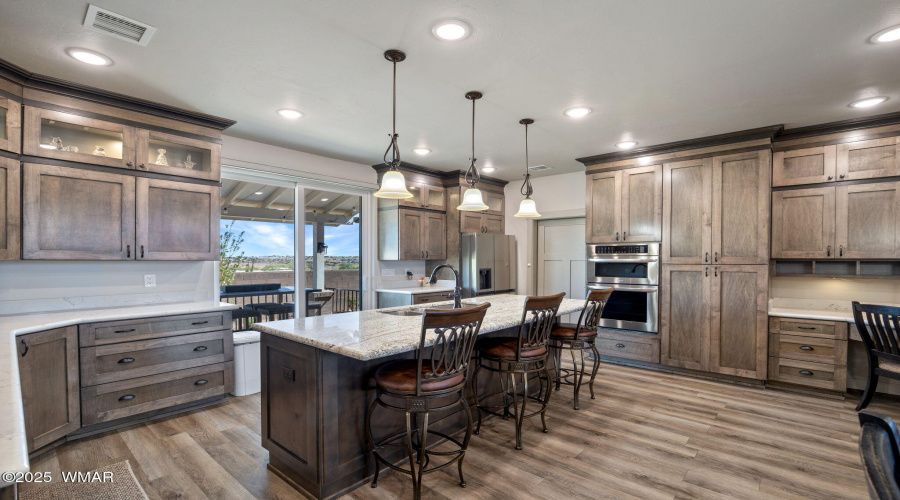 1030MedallionCir-TaylorAZ-12
