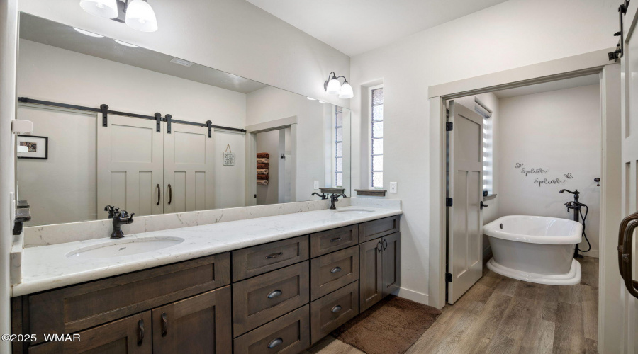 1030MedallionCir-TaylorAZ-16