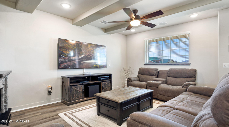 1030MedallionCir-TaylorAZ-6