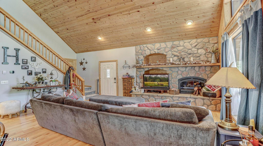 Hidden Pines10