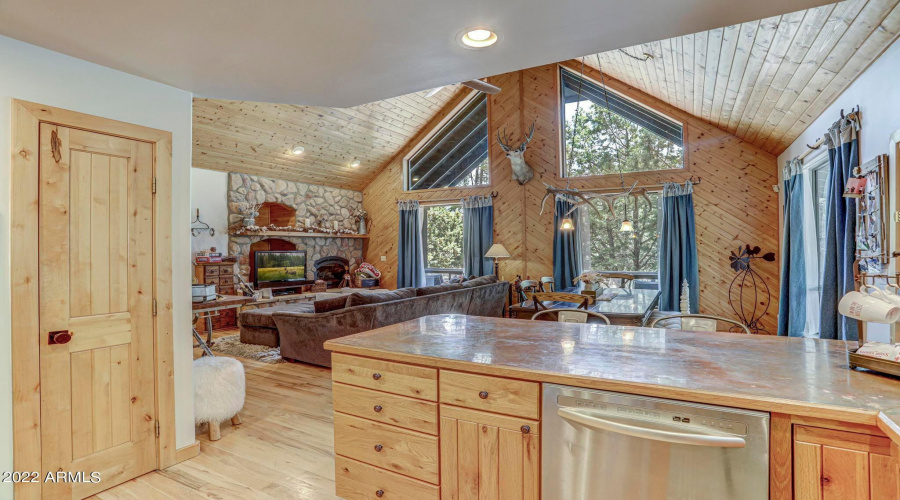 Hidden Pines14