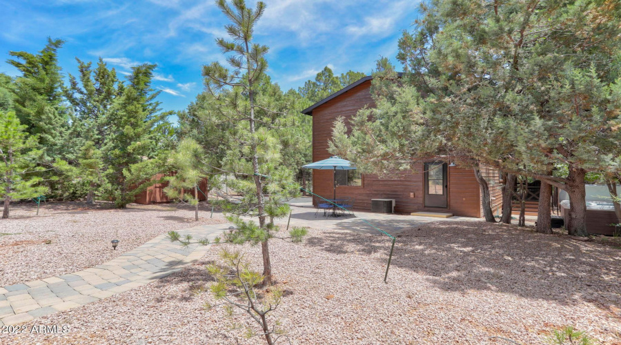 Hidden Pines27