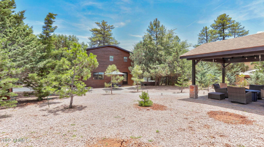 Hidden Pines28