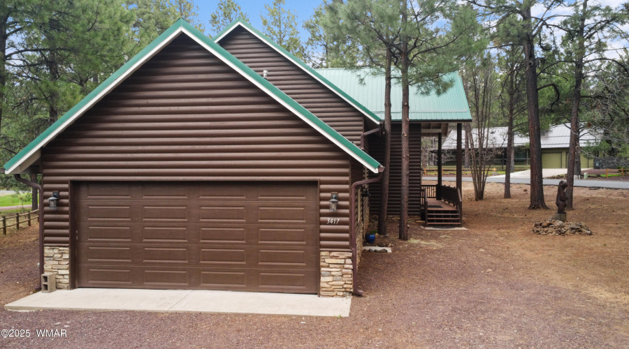 GARAGE