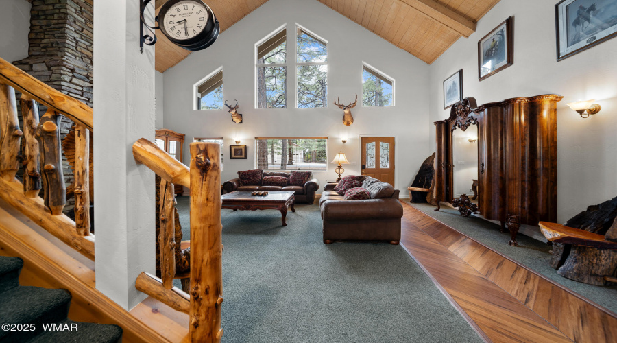 LivingRoom-02111