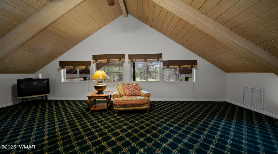 Loft-02189