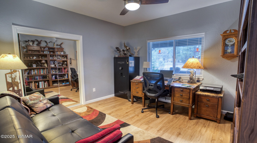 3RD BEDROOM/OFFICE
