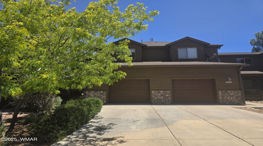 3 - Garage