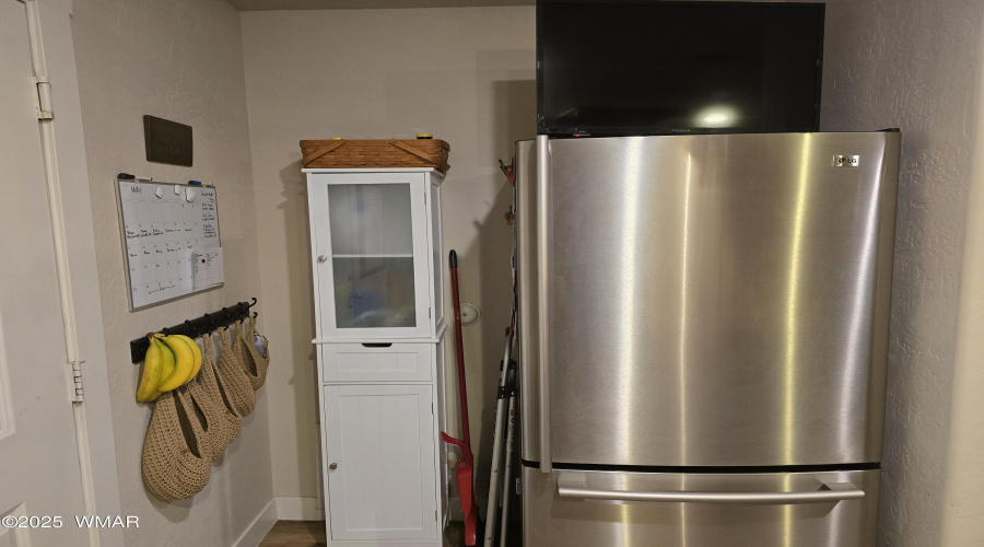 9 - Kitchen