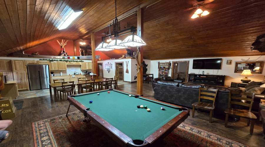 Clubhouse entertainment
