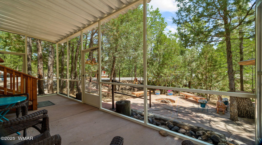 Screened in Porch