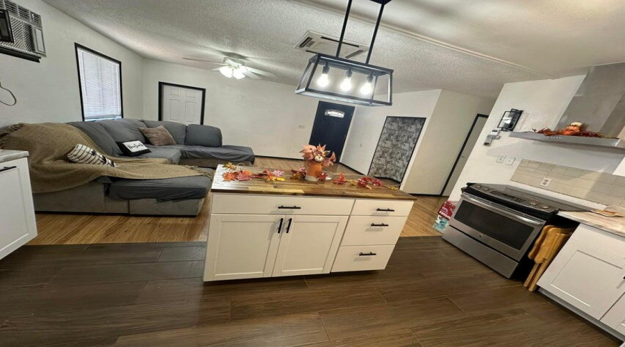 Kitchen toward LR
