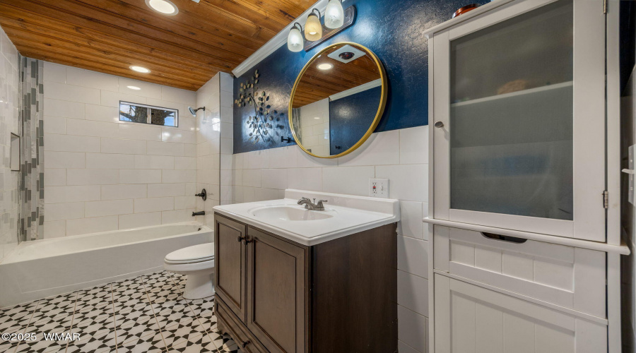 2nd bathroom