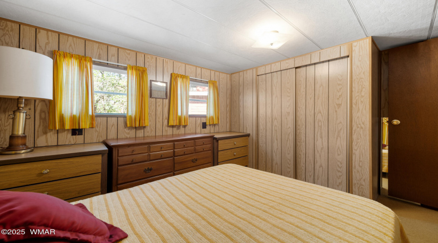 S 2nd bedroom