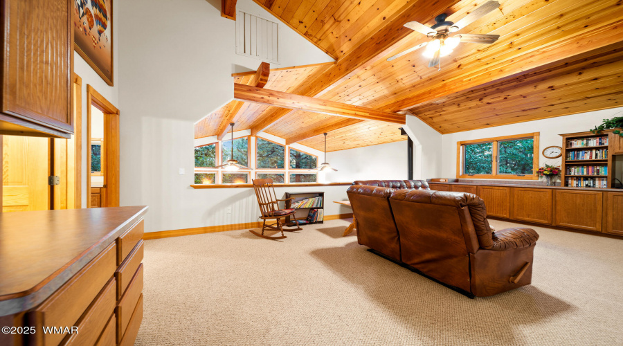 F upstairs loft