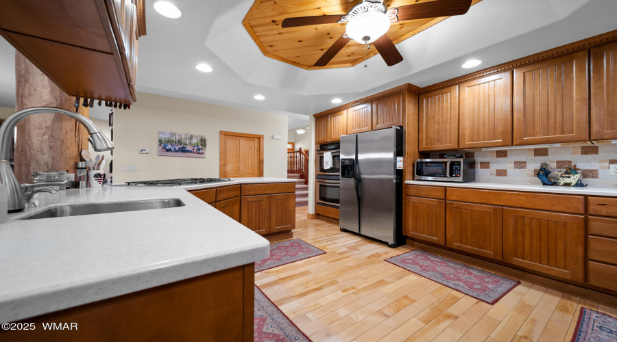 F kitchen 3