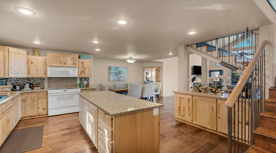 9-web-or-mls-TimberCreekImagery-9