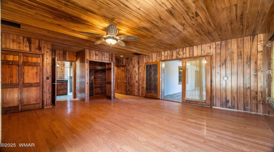 2 bedroom