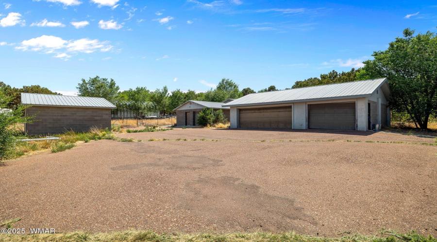 3 car garage