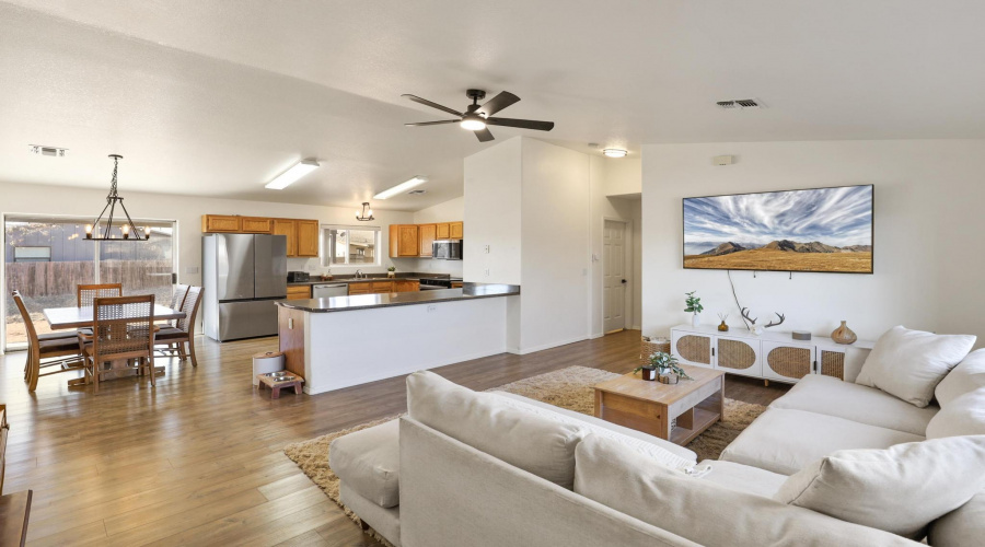 Living Room c