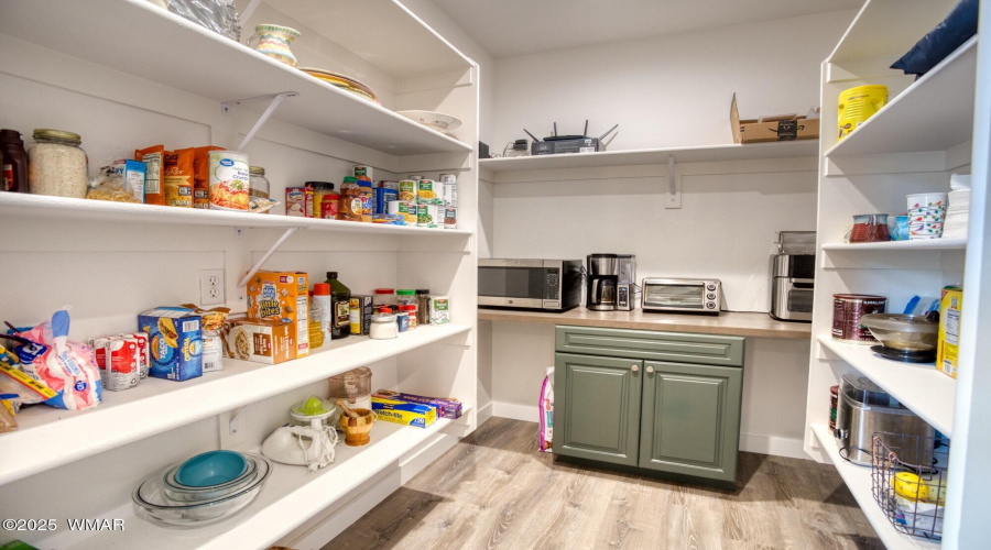 014_Pantry