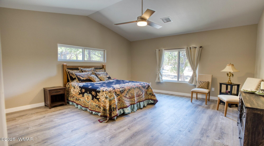 015_Owners Bedroom