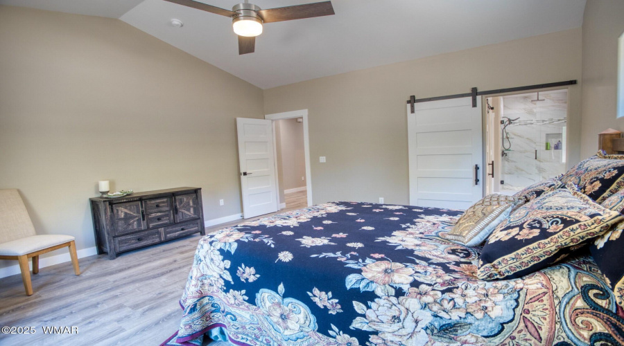 017_Owners Bedroom