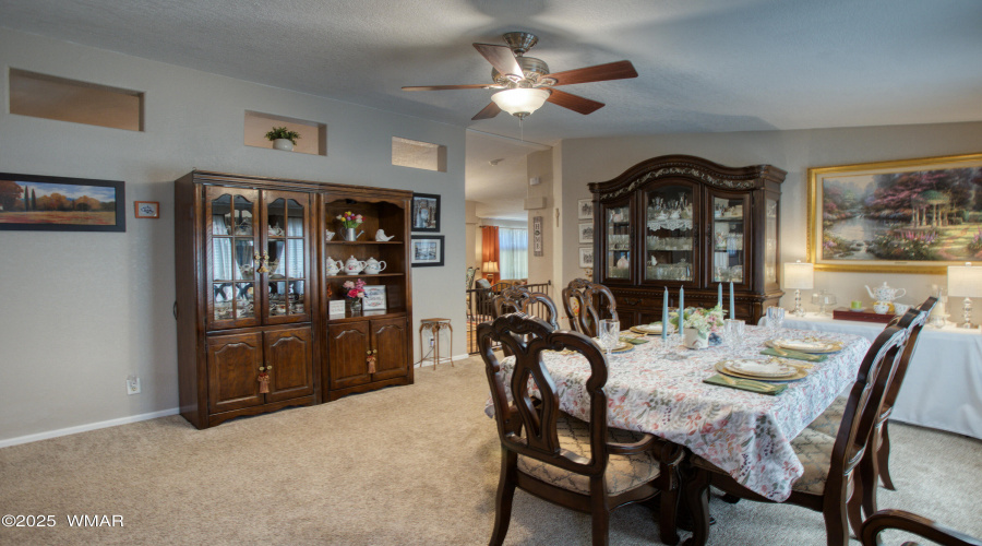 Dining to Kitchen