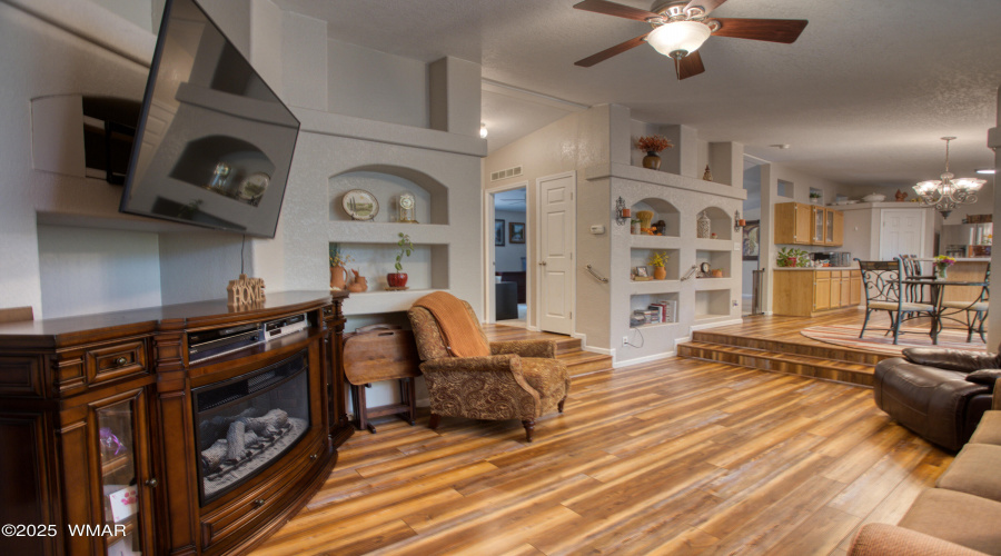 Living to Kitchen