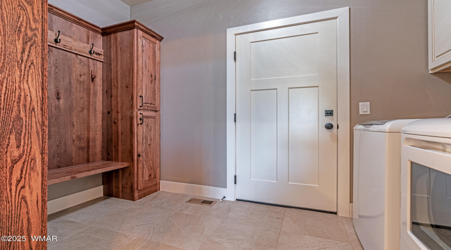 Hall tree-Laundry to garage