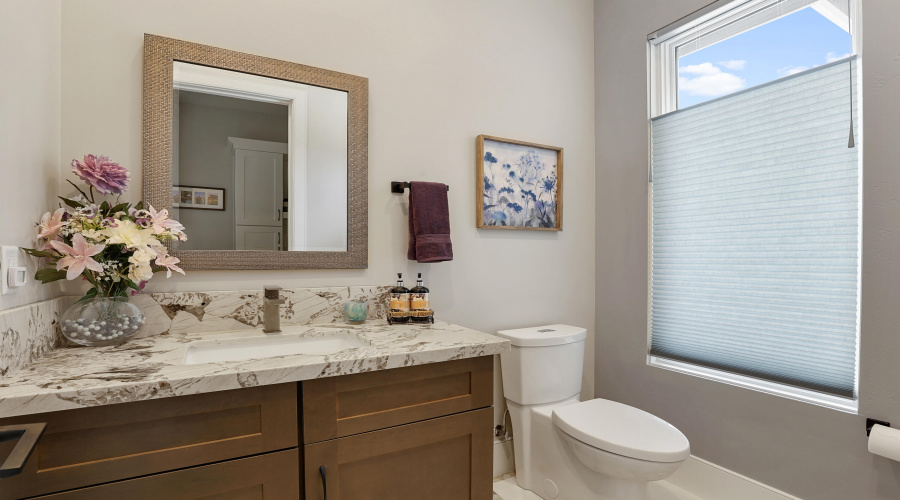 Powder room