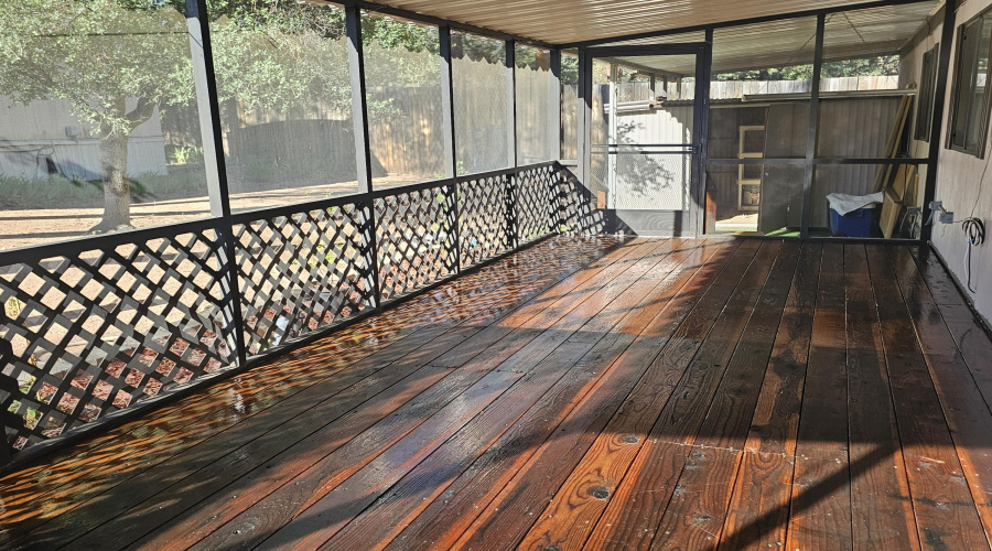 Screened in Porch