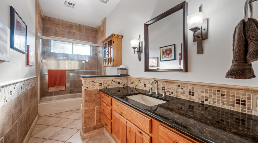 Guest Bathroom
