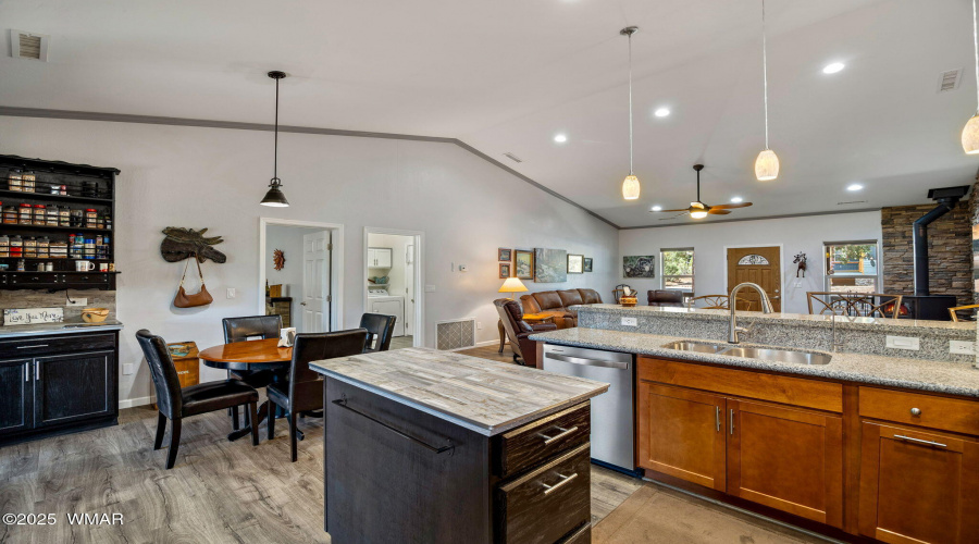 721ReynoldsLn-ShowLow-AZ-13