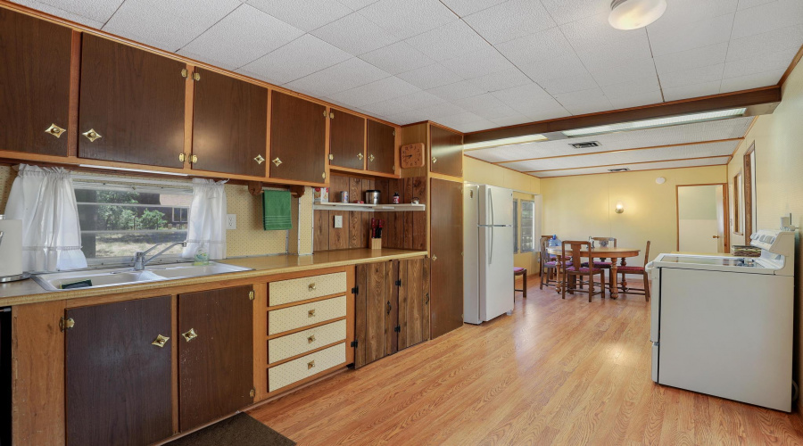 Open kitchen