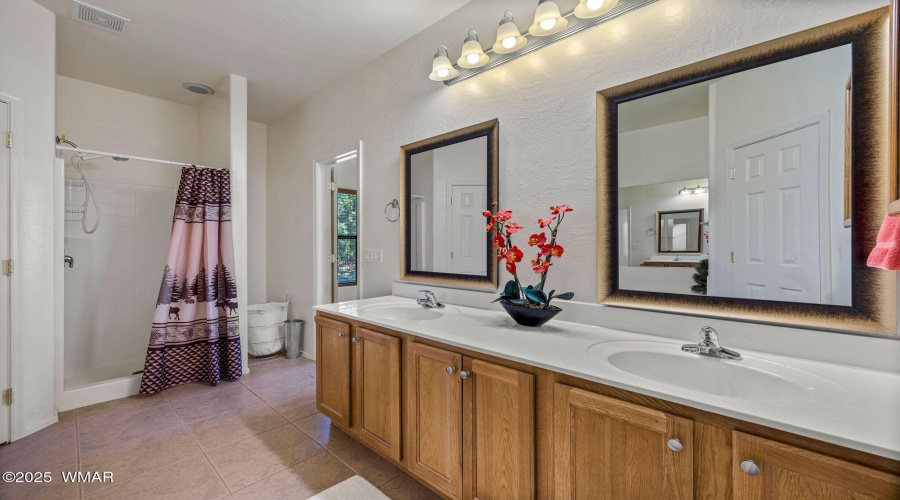 OWENERS SUITE