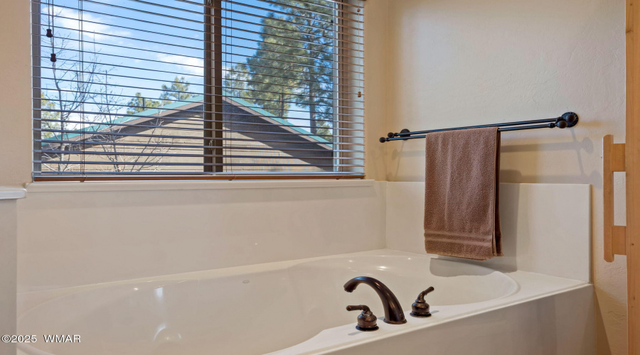 Primary Bedroom Ensuite Garden Tub