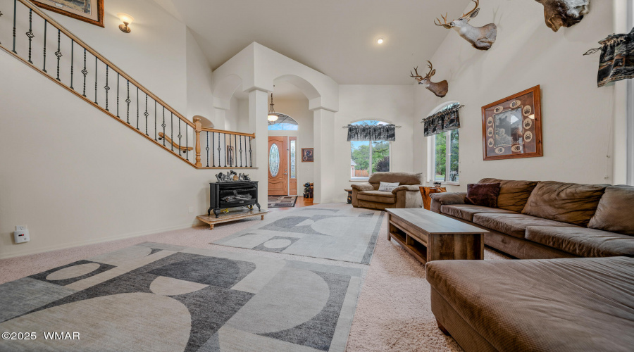 LivingRoomLodge-03134
