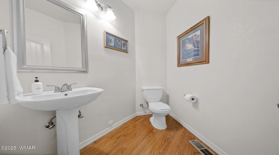 HalfBathLodge-03251