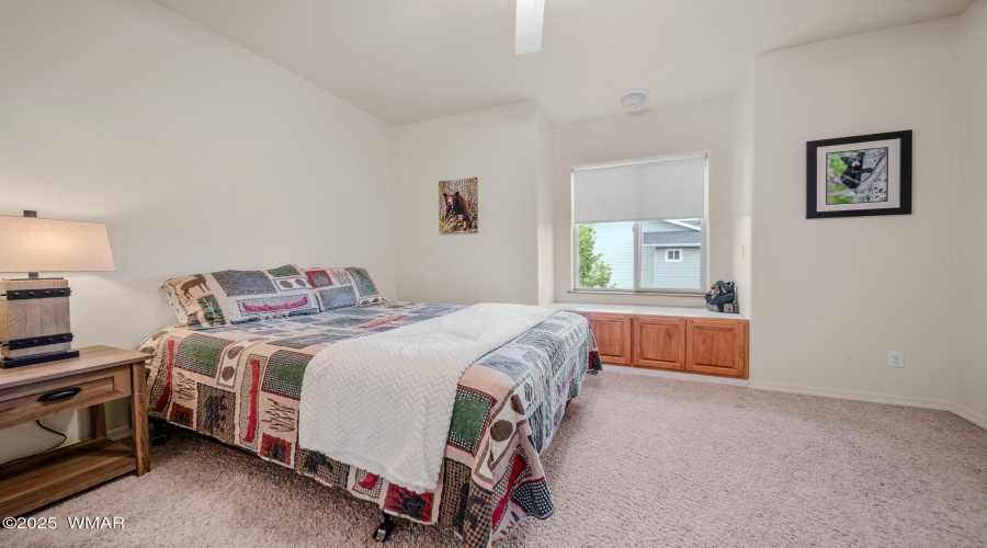 Bedroom3Lodge-03266