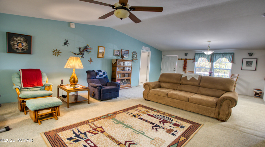 21 CR 3205, Vernon, AZ 85940